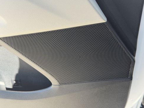 Certified 2022 Kia Sorento SX image 19