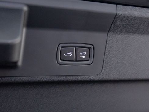 New 2025 Porsche Panamera 4 image 35