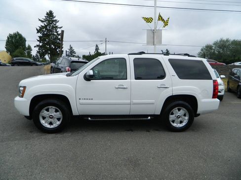 Used 2007 Chevrolet Tahoe LT w/ LT Preferred Equipment Group AWD/4WD image 5
