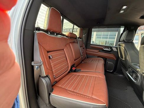 Used 2025 GMC Sierra 2500 Denali Ultimate image 20