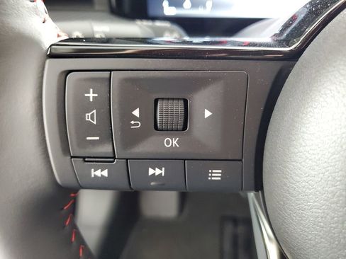 New 2026 Nissan Kicks SR image 23