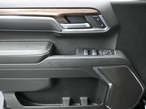 Used 2023 Chevrolet Silverado 1500 LT AWD/4WD image 13