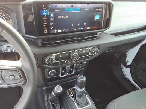 Used 2024 Jeep Wrangler Sport S image 23