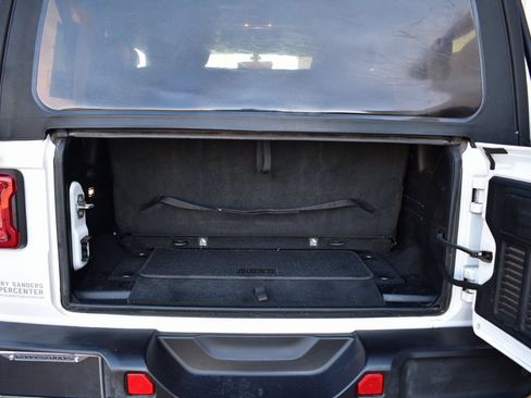 Used 2021 Jeep Wrangler Sport S image 21