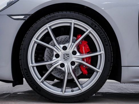 Used 2025 Porsche 718 Cayman S image 13