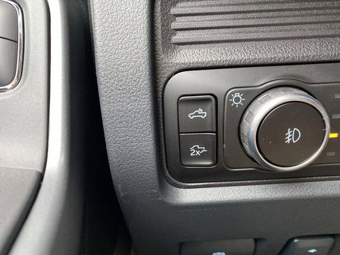 New 2026 Ford F250 Lariat w/ FX4 Off-Road Package image 16