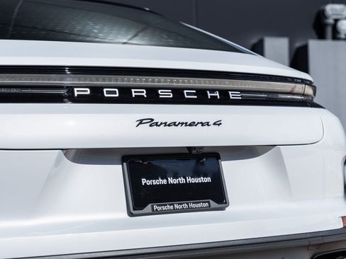 New 2026 Porsche Panamera 4 image 15