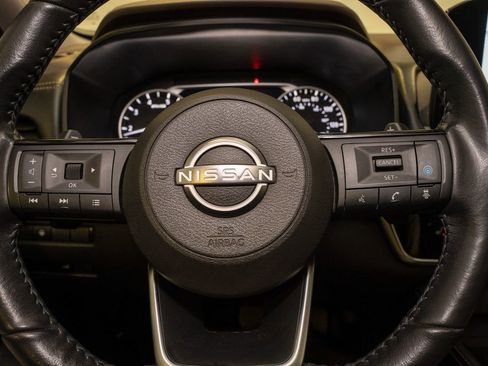 Used 2022 Nissan Rogue SL w/ SL Premium Package image 20