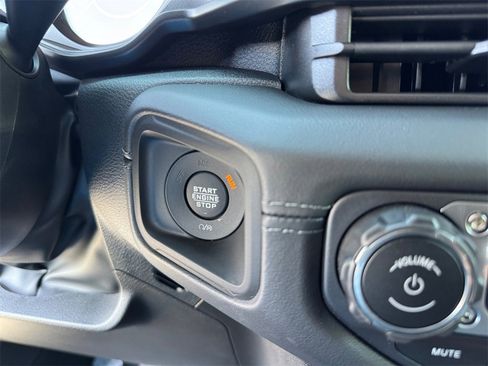 New 2025 Jeep Wrangler Unlimited Rubicon w/ Technology Group image 24