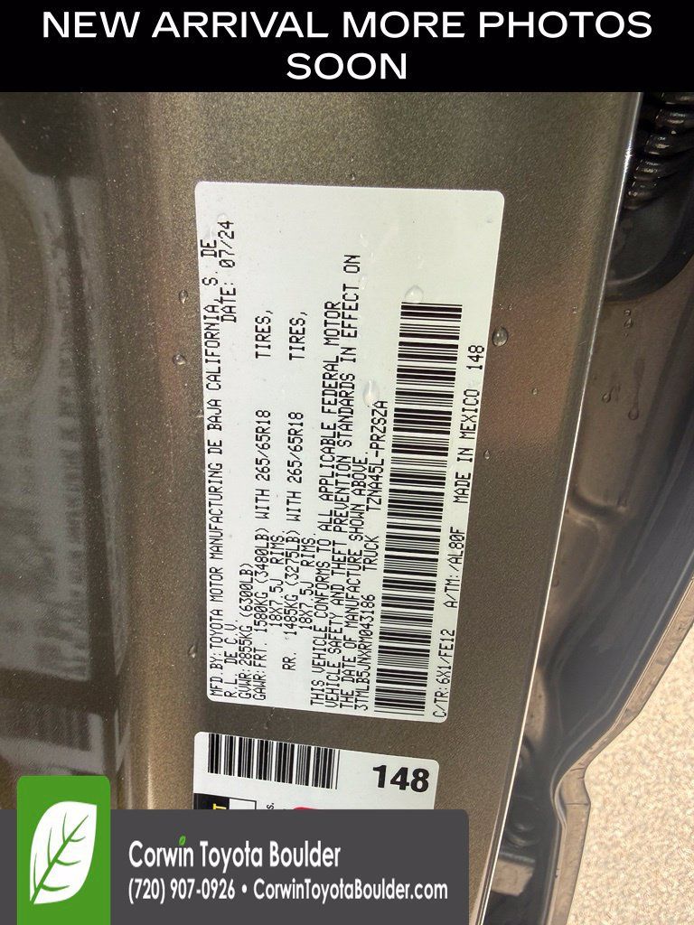 Used 2024 Toyota Tacoma TRD Sport AWD/4WD image 12
