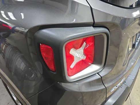 Used 2019 Jeep Renegade Limited w/ Trailer Tow Group image 34