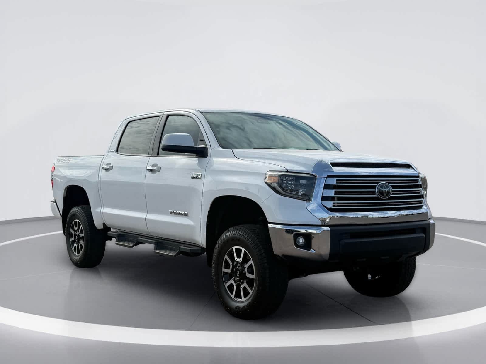 Used 2021 Toyota Tundra Limited w/ Limited Premium Package AWD/4WD image 11