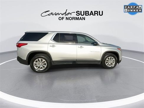 Used 2021 Chevrolet Traverse LS image 9