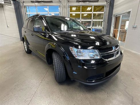 Used 2018 Dodge Journey SE w/ Popular Equipment Group image 7
