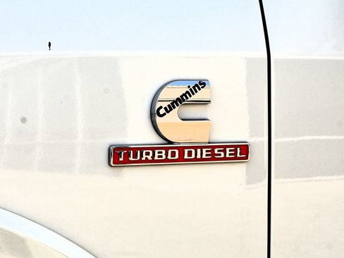 Used 2024 RAM 2500 Limited AWD/4WD image 9