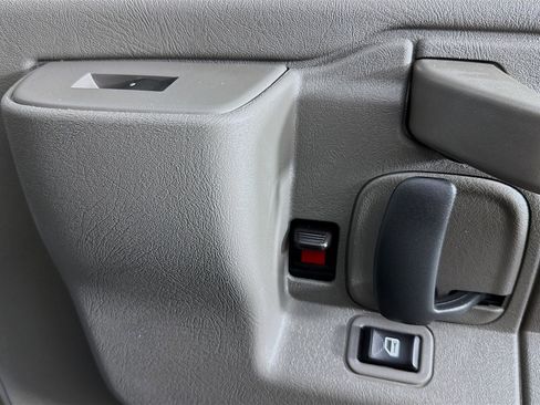 Used 2022 Chevrolet Express 2500 w/ Driver Convenience Package image 22