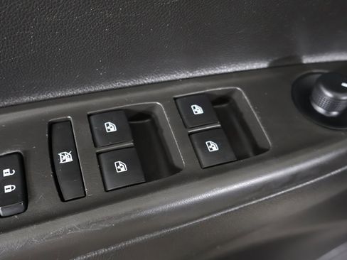 Used 2021 Chevrolet Spark LT image 31