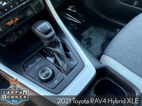 Used 2021 Toyota RAV4 XLE w/ Convenience Package AWD/4WD image 27