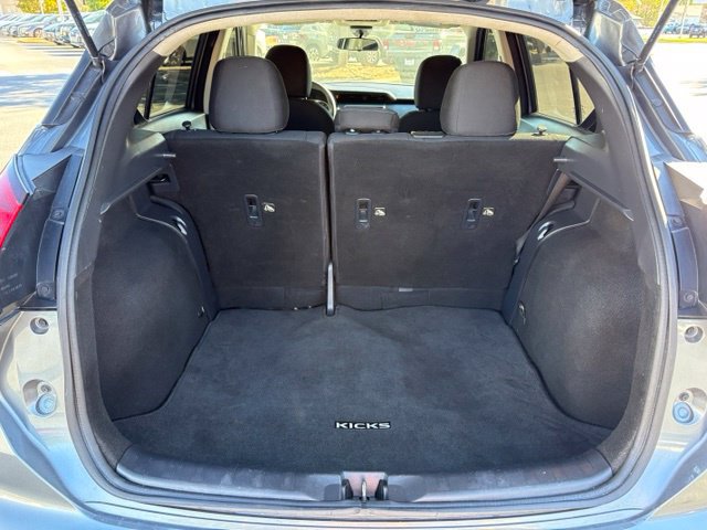 Used 2021 Nissan Kicks S FWD image 28