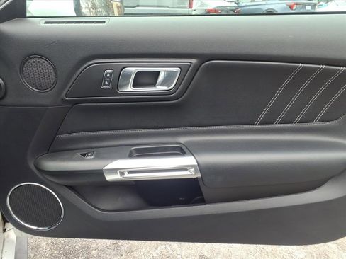 Used 2018 Ford Mustang GT Premium image 21