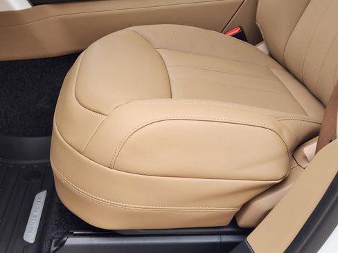 New 2026 Land Rover Range Rover SE AWD/4WD image 19