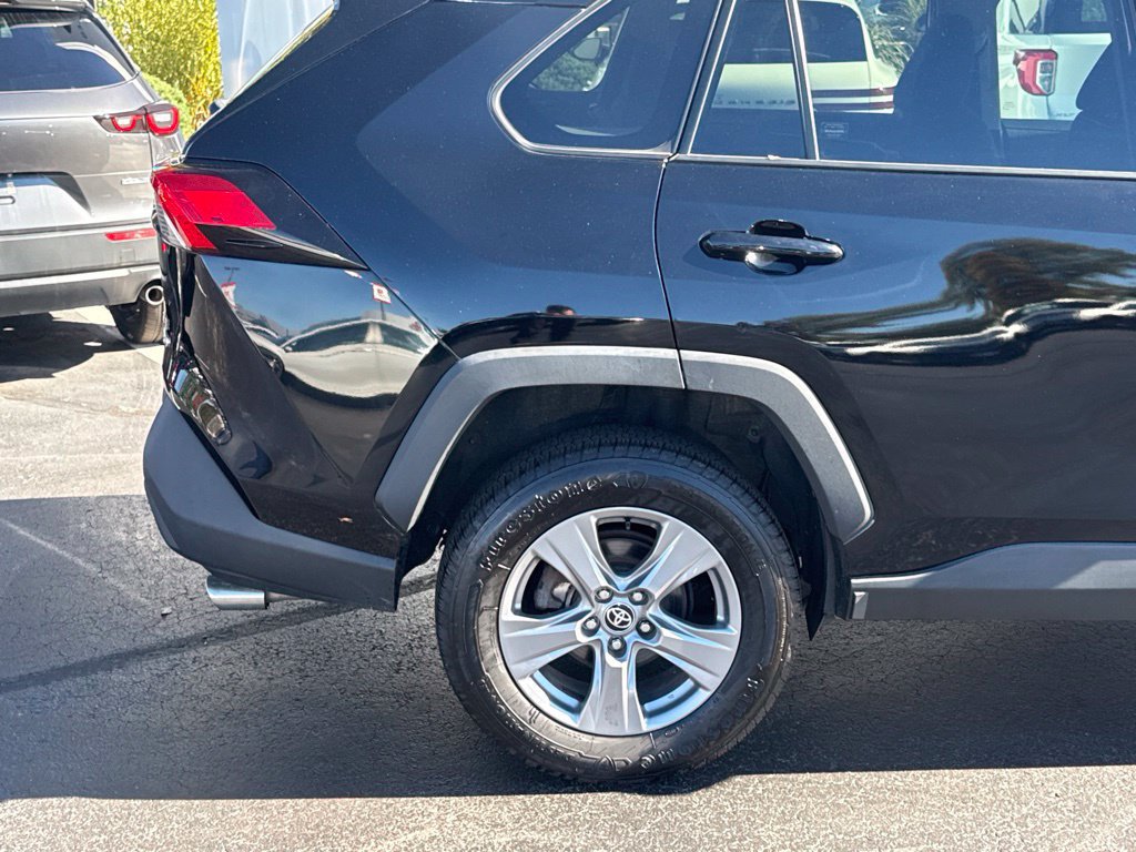 Certified 2022 Toyota RAV4 XLE w/ Convenience Package AWD/4WD image 8