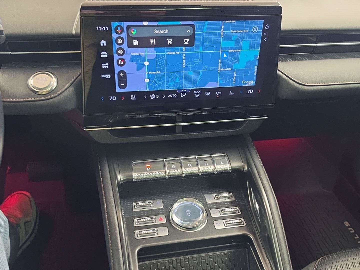 Certified 2025 Lincoln Nautilus Reserve w/ Jet Appearance Package AWD/4WD image 10