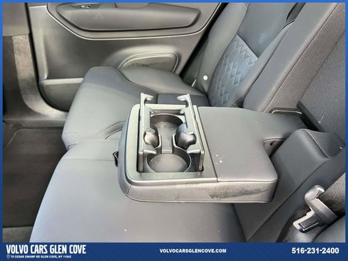 Certified 2025 Volvo XC90 B5 Core w/ Climate Package image 9