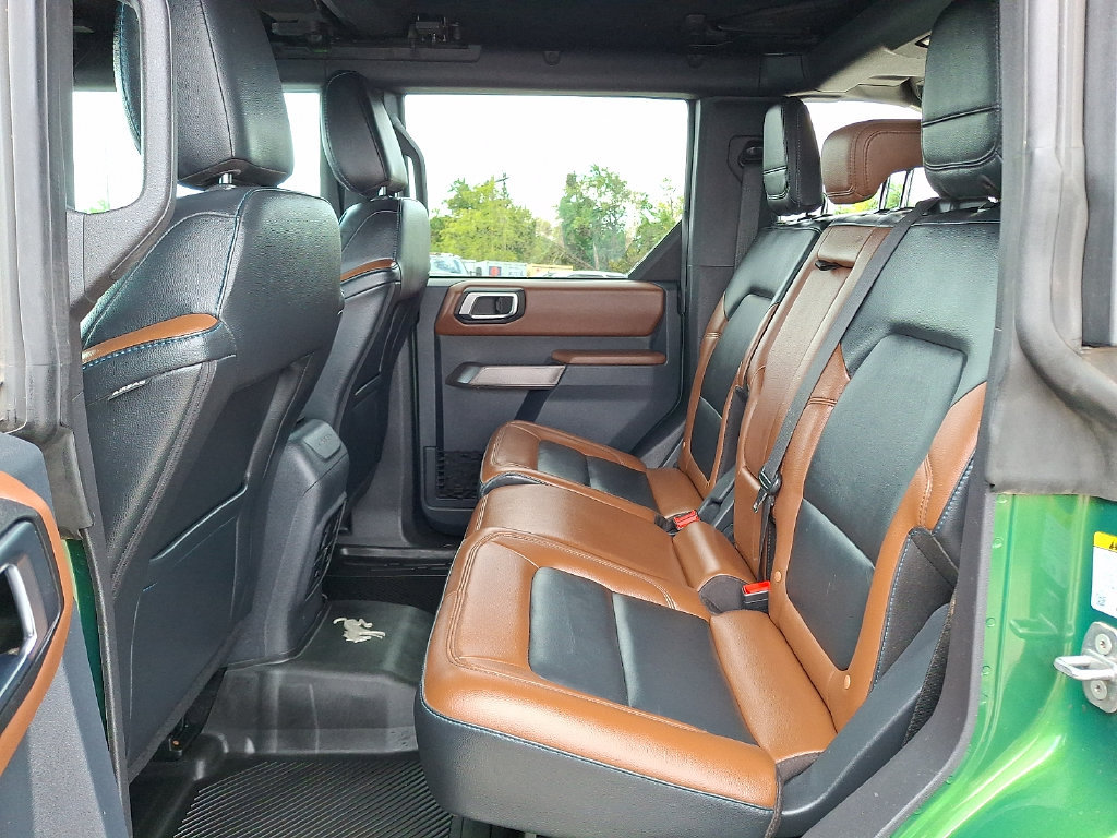 Used 2023 Ford Bronco Outer Banks AWD/4WD image 13
