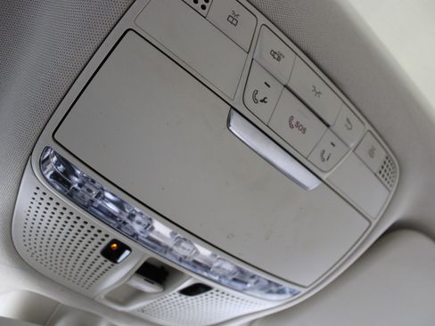 Used 2018 Mercedes-Benz GLC 300 image 19