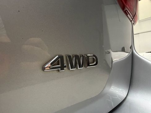 Used 2020 Nissan Pathfinder S AWD/4WD image 13