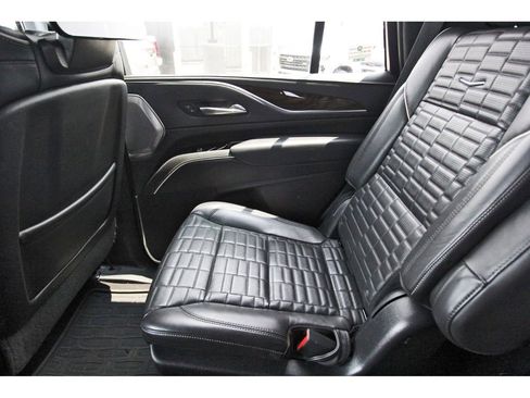Used 2023 Cadillac Escalade Sport Platinum AWD/4WD image 12