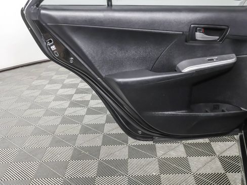 Used 2014 Toyota Camry SE FWD image 36