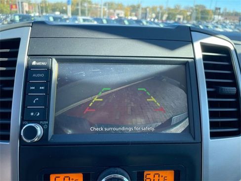 Used 2020 Nissan Frontier SV image 17