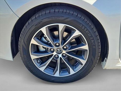 Used 2016 Toyota Avalon XLE Premium FWD image 25