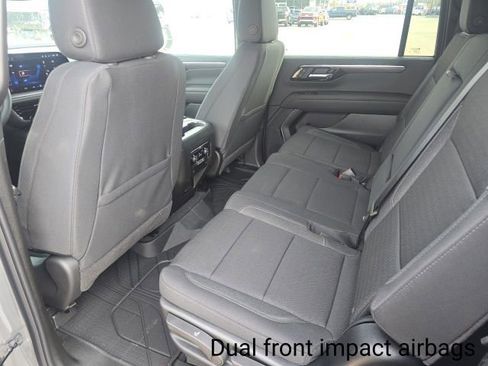 New 2026 Chevrolet Suburban LS image 25