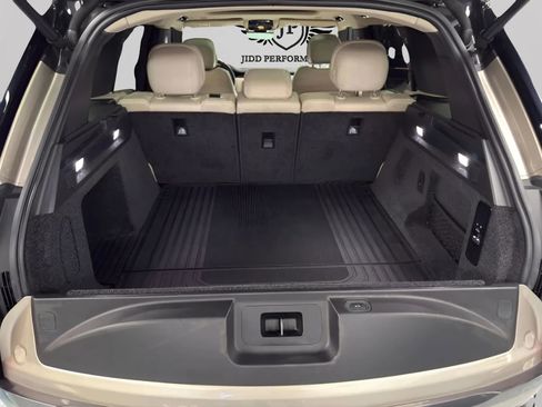 Used 2023 Land Rover Range Rover SE AWD/4WD image 14