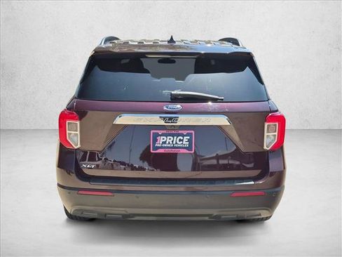 Used 2023 Ford Explorer XLT RWD image 7