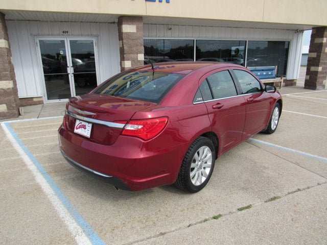 Used 2012 Chrysler 200 Touring w/ Cold Weather Group FWD image 5