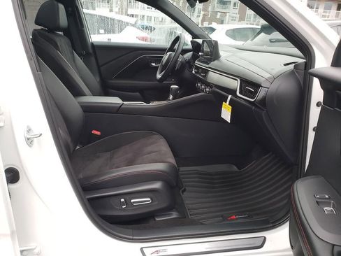 Certified 2025 Acura ADX A-Spec image 24