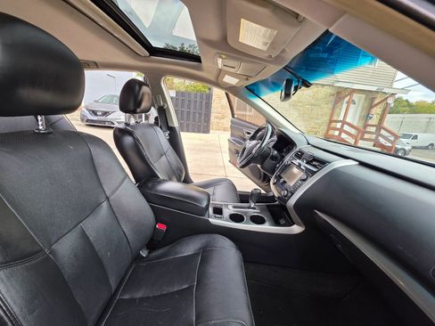 Used 2013 Nissan Altima 2.5 SL w/ Technology Pkg image 26