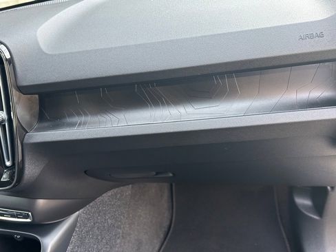 Certified 2022 Volvo C40 P8 Recharge Ultimate image 24