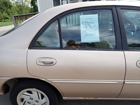 Used 1997 Ford Escort LX image 12