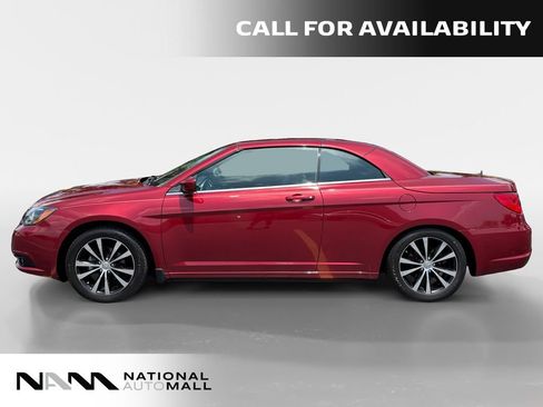 Used 2013 Chrysler 200 S FWD image 2