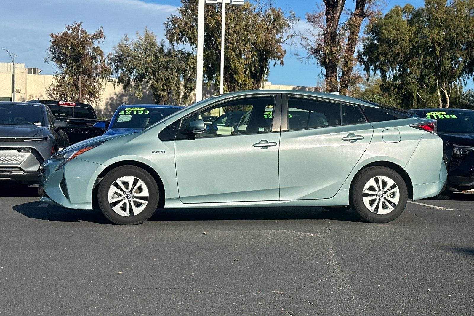 Used 2016 Toyota Prius Three FWD image 8