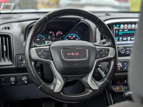 Used 2018 GMC Canyon SLE w/ SLE Convenience Package image 15