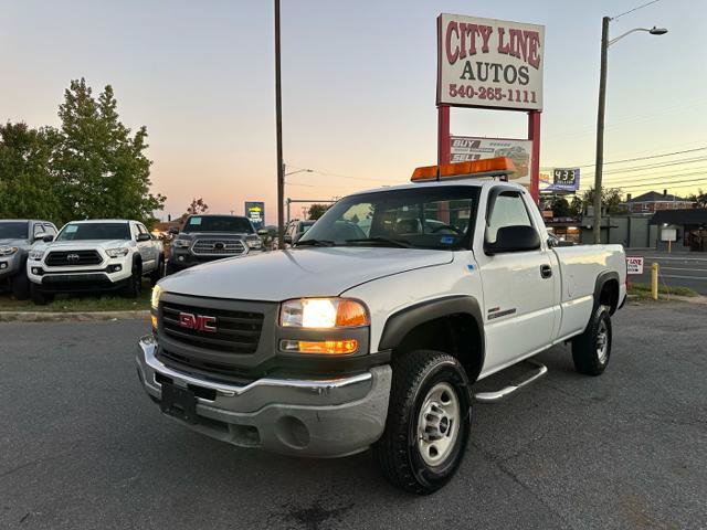 Used 2005 GMC Sierra 2500 W/T w/ Heavy-Duty Power Package RWD image 9