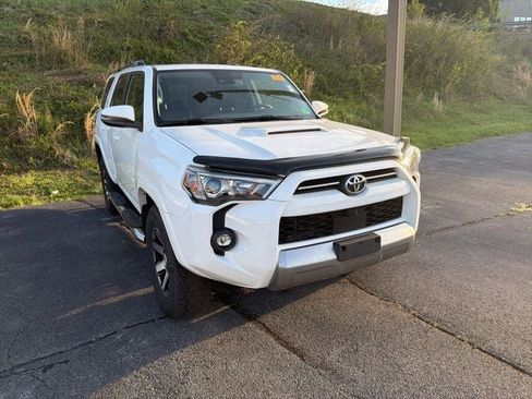 Used 2022 Toyota 4Runner TRD Off-Road Premium image 17