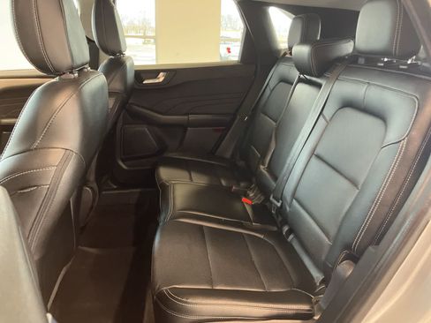 Used 2022 Ford Escape SEL image 25