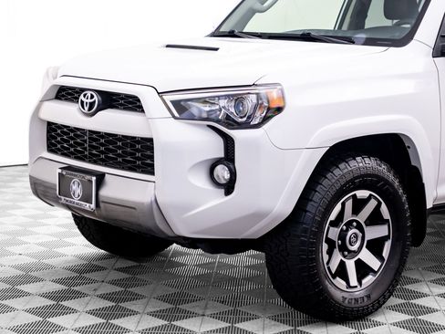 Used 2019 Toyota 4Runner TRD Off-Road Premium AWD/4WD image 34